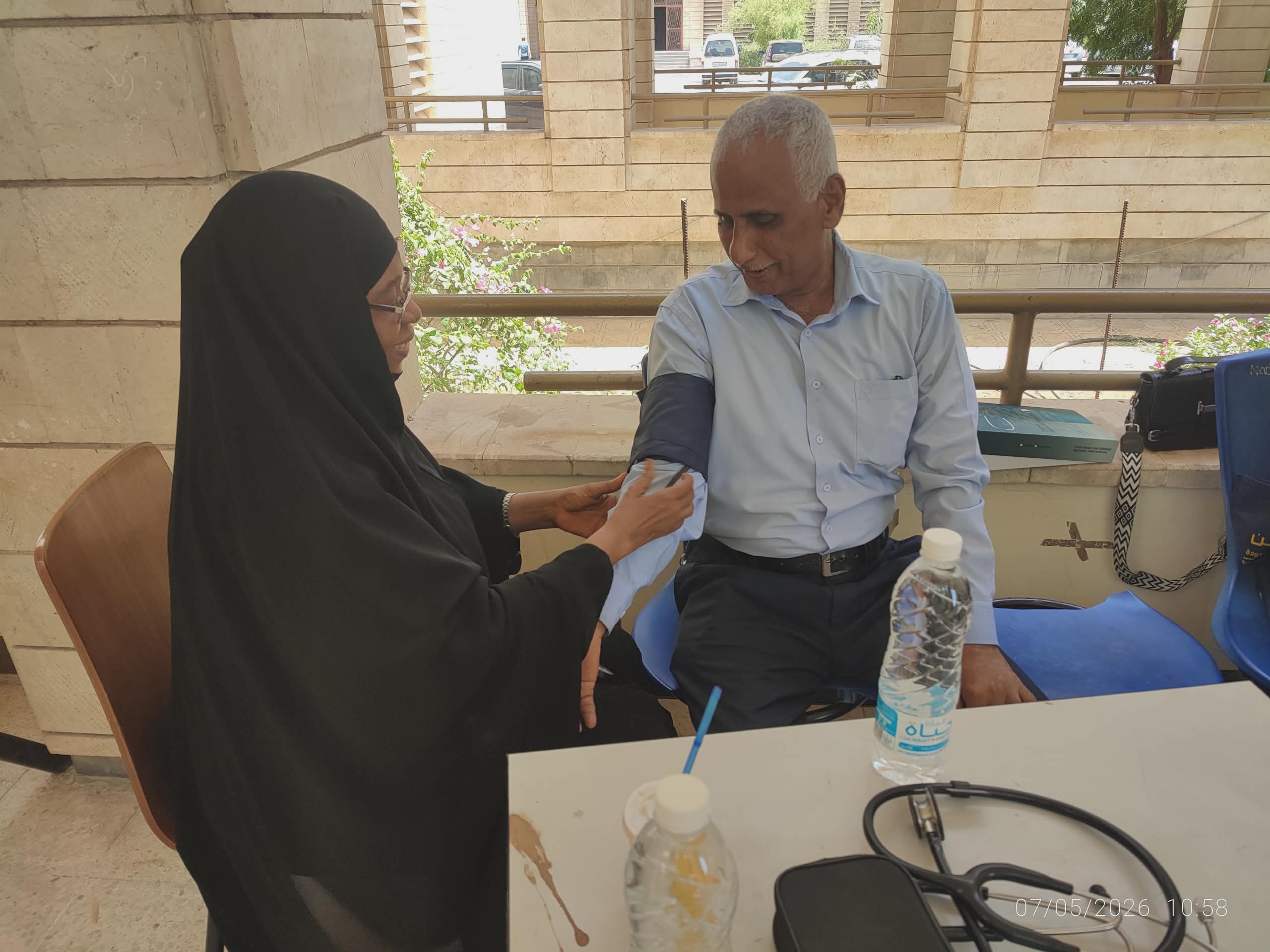 العيادة الصديقة للشباب تحط رحالها في رحاب كلية الهندسة