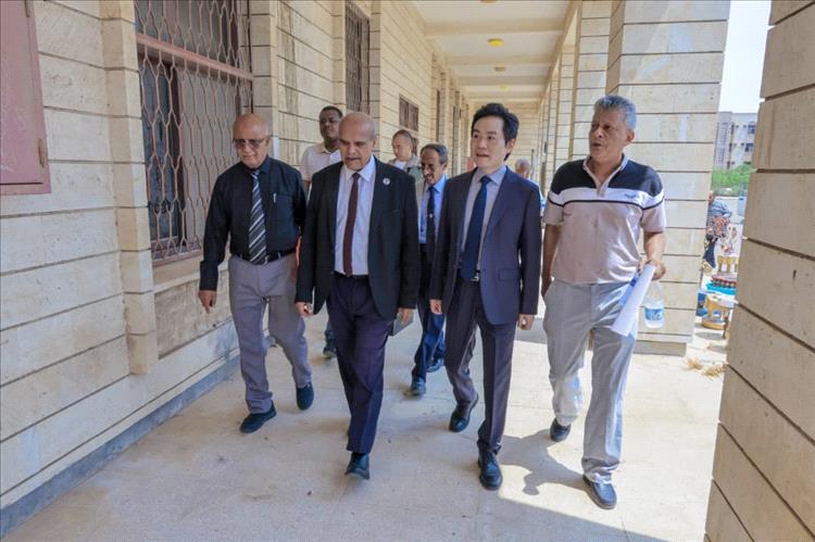 جامعة عدن و«لونغشيانغ» الصينية تعززان الشراكة في الطاقة والتكنولوجيا